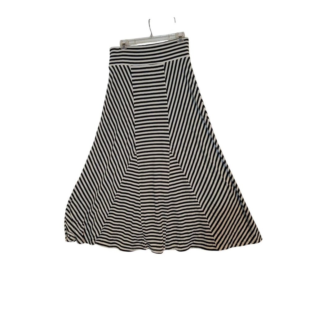 Maxi Striped Skirt With Geometric Optical Illusion Design By Linea Domani